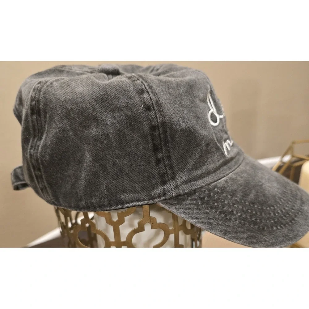 Cute Dog Mom baseball cap,‎ Adjustable